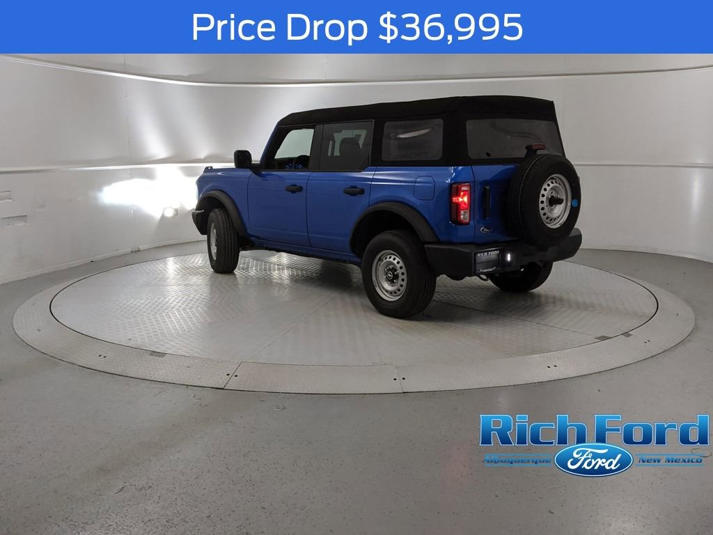 New 2025 Ford Bronco 4-Door image 4