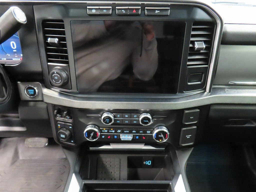 Used 2024 Ford F250 Platinum image 13