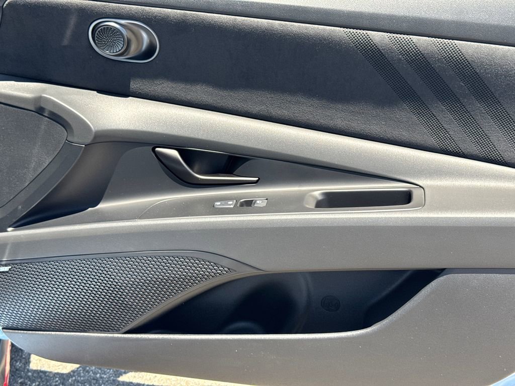 New 2026 Hyundai Elantra N FWD image 14