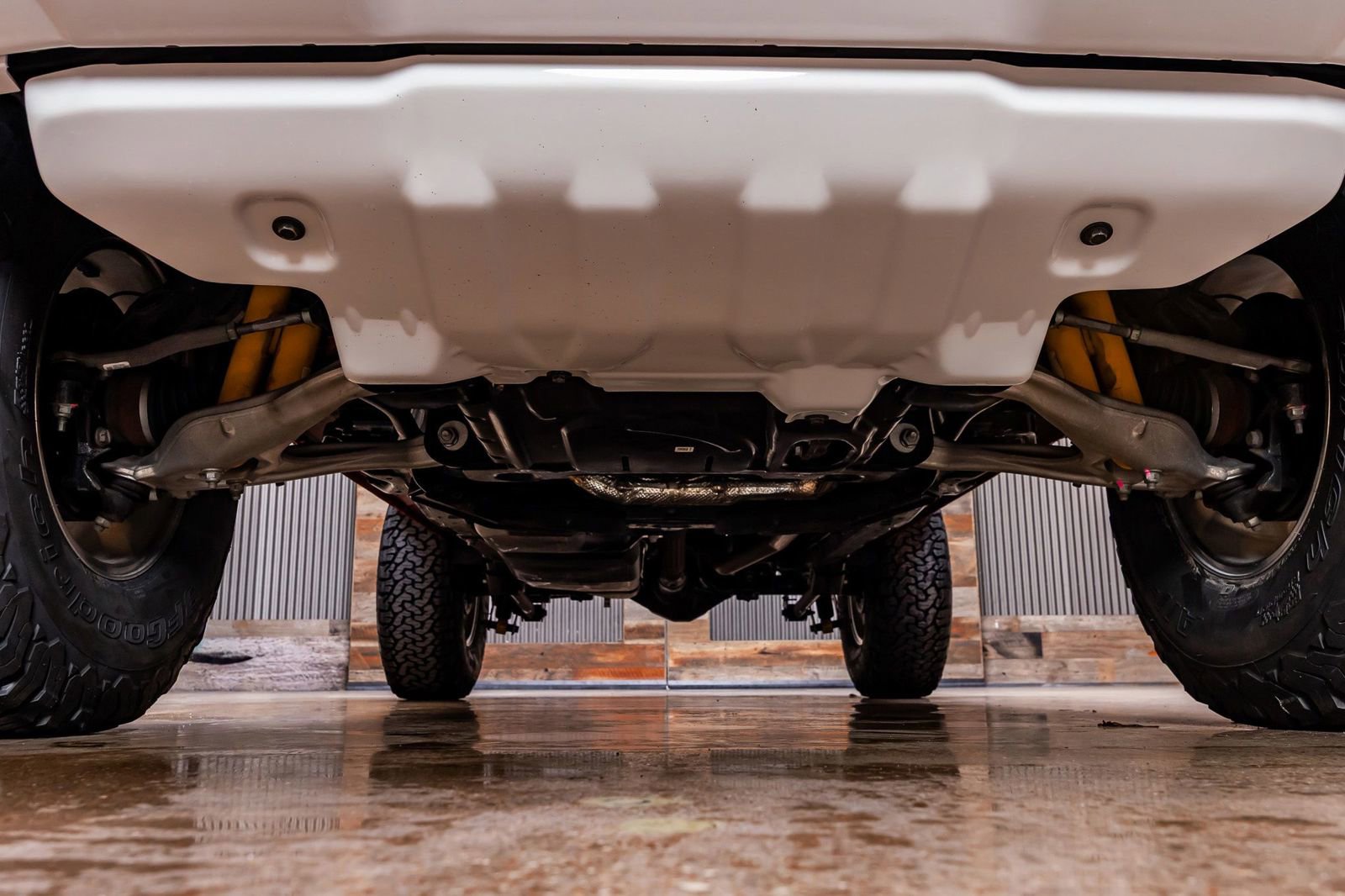 Used 2023 Ford Bronco Heritage Edition AWD/4WD image 14