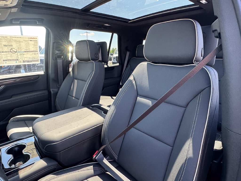 New 2026 GMC Yukon Elevation w/ Elevation Premium Package AWD/4WD image 19