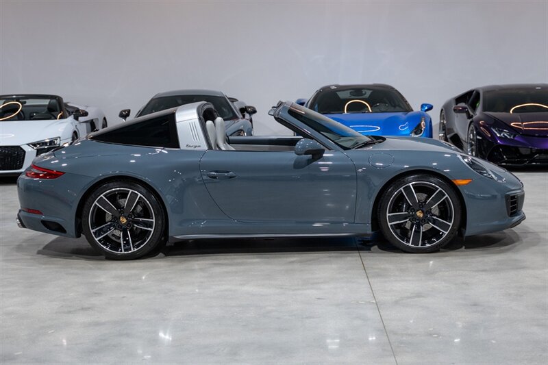 Used 2017 Porsche 911 Targa 4 AWD/4WD image 8