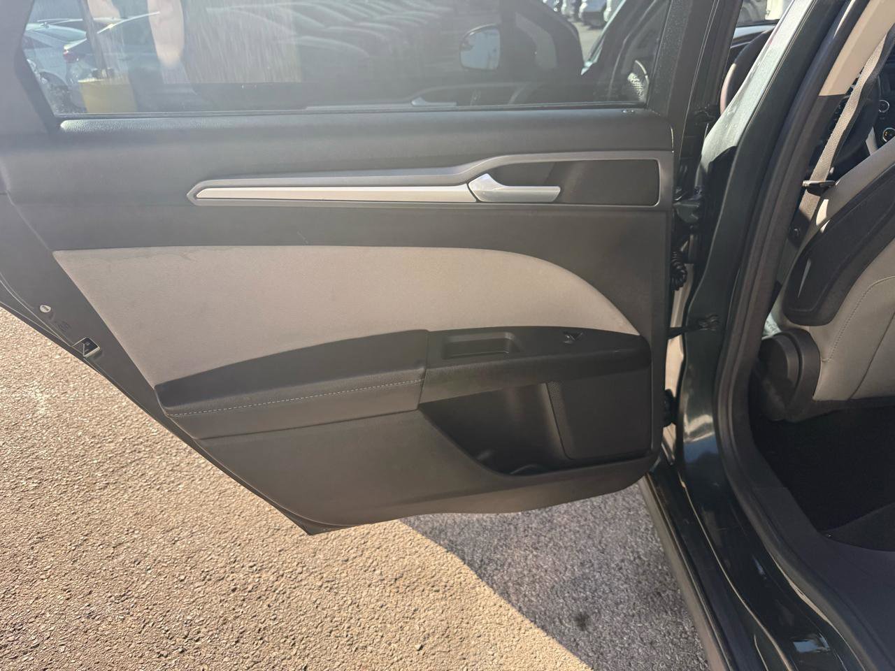 Used 2015 Ford Fusion S FWD image 13