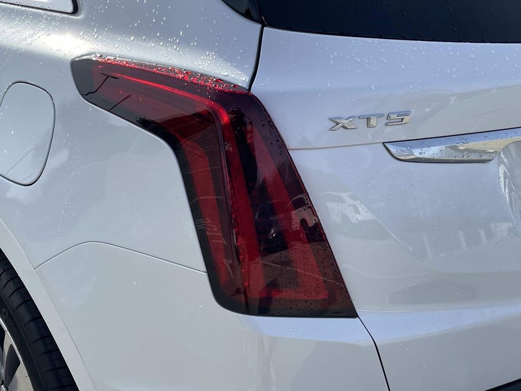 Certified 2025 Cadillac XT5 Premium Luxury image 10