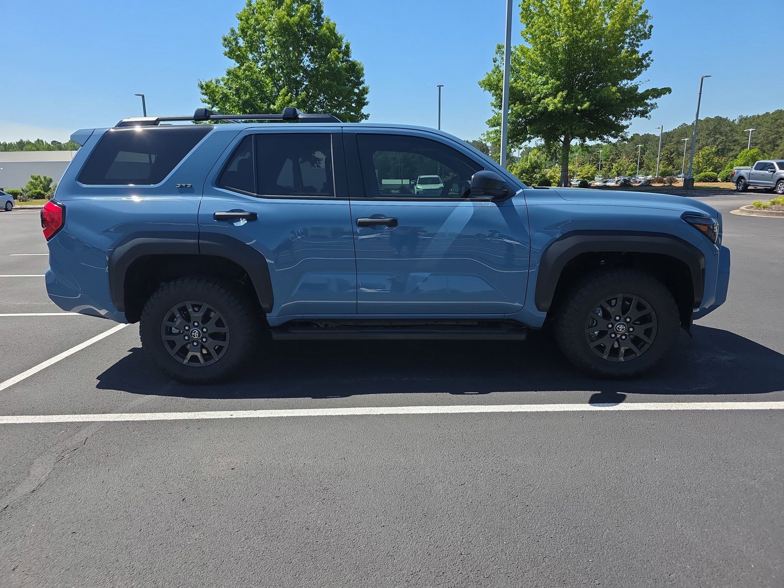 Used 2026 Toyota 4Runner SR5 AWD/4WD image 3