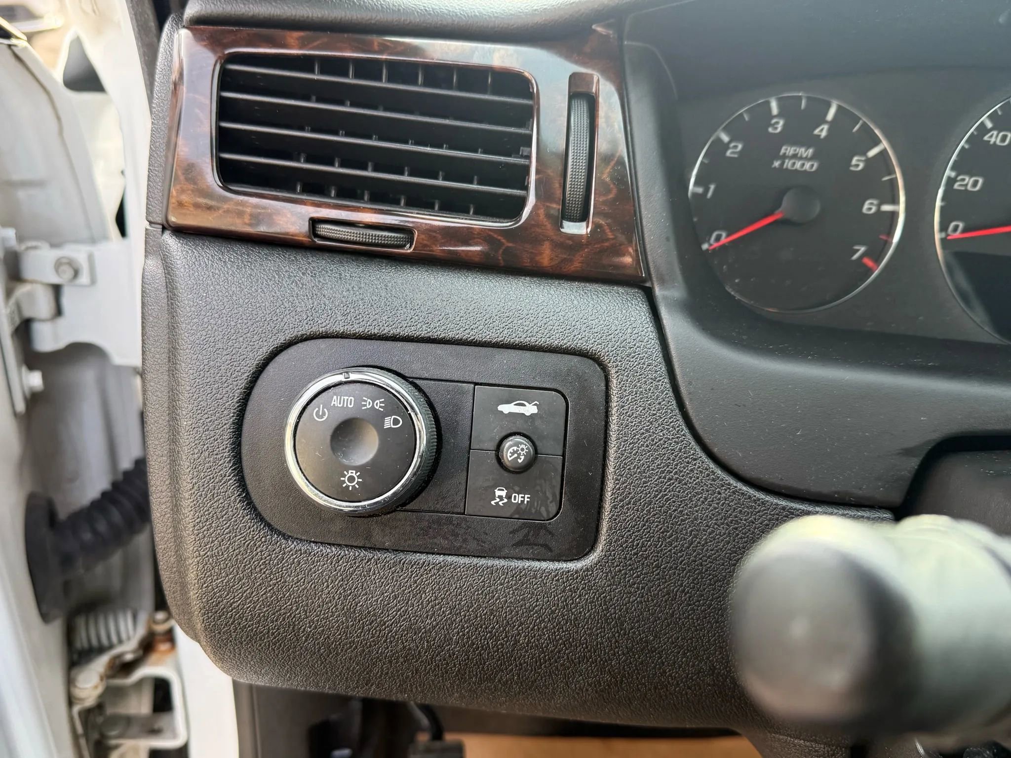 Used 2016 Chevrolet Impala LT image 22