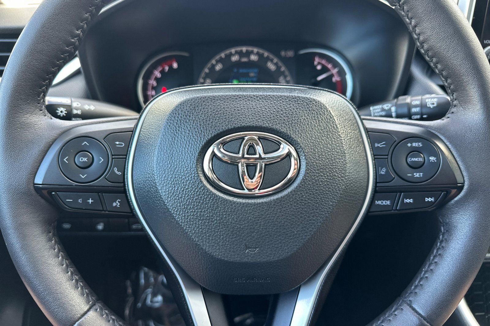 Certified 2023 Toyota RAV4 XLE w/ Convenience Package FWD image 23