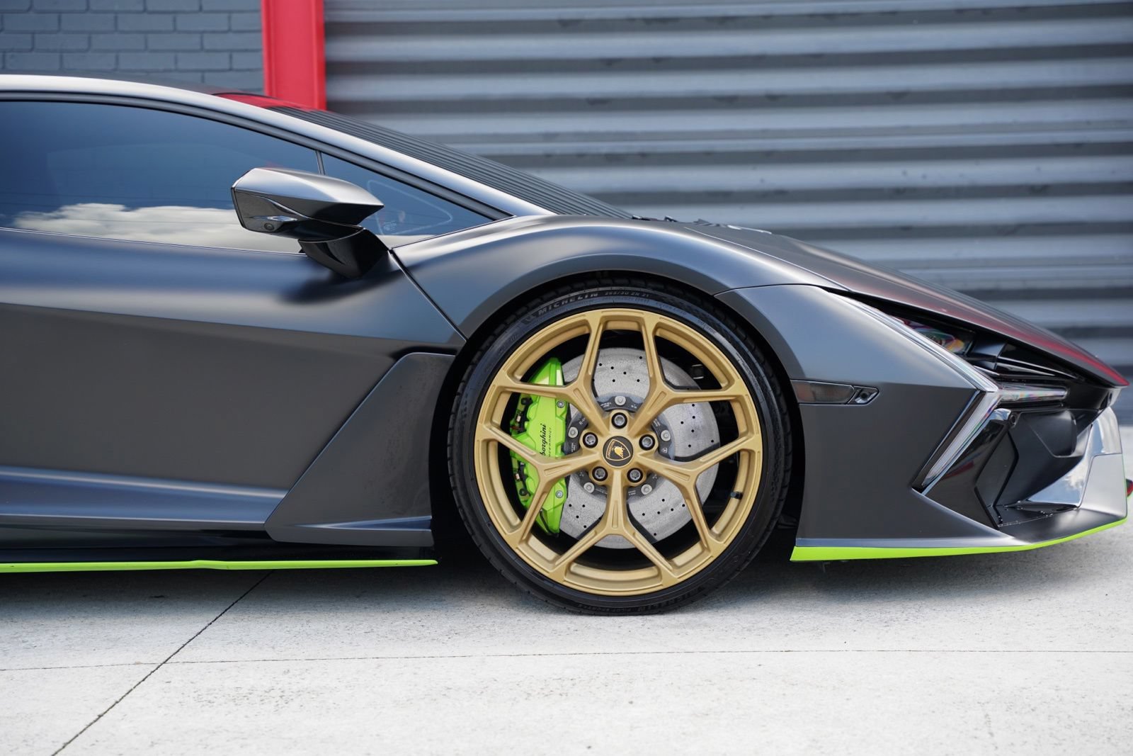 Used 2024 Lamborghini Revuelto AWD/4WD image 12