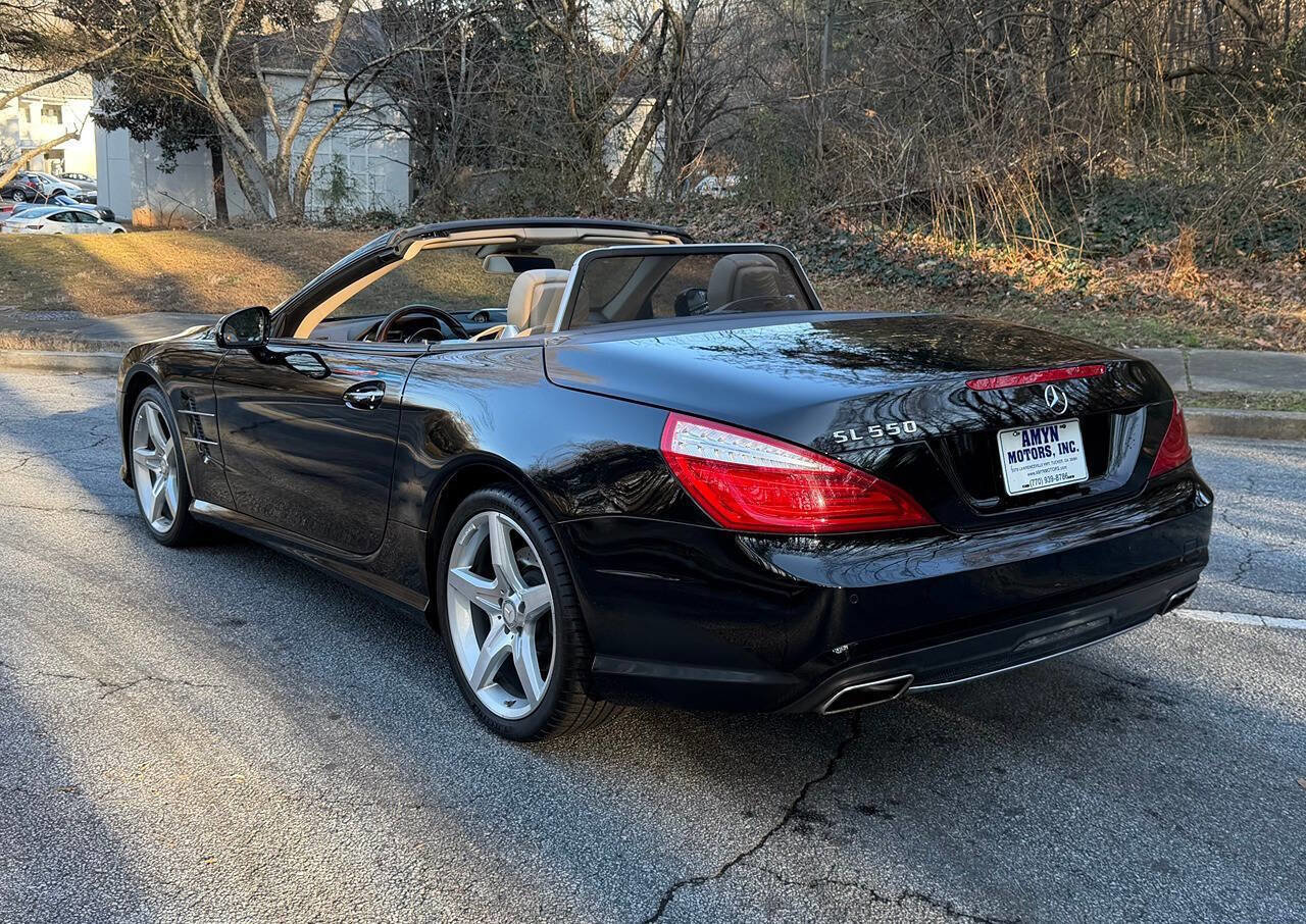 Used 2014 Mercedes-Benz SL 550 w/ Driver Assistance Package image 3