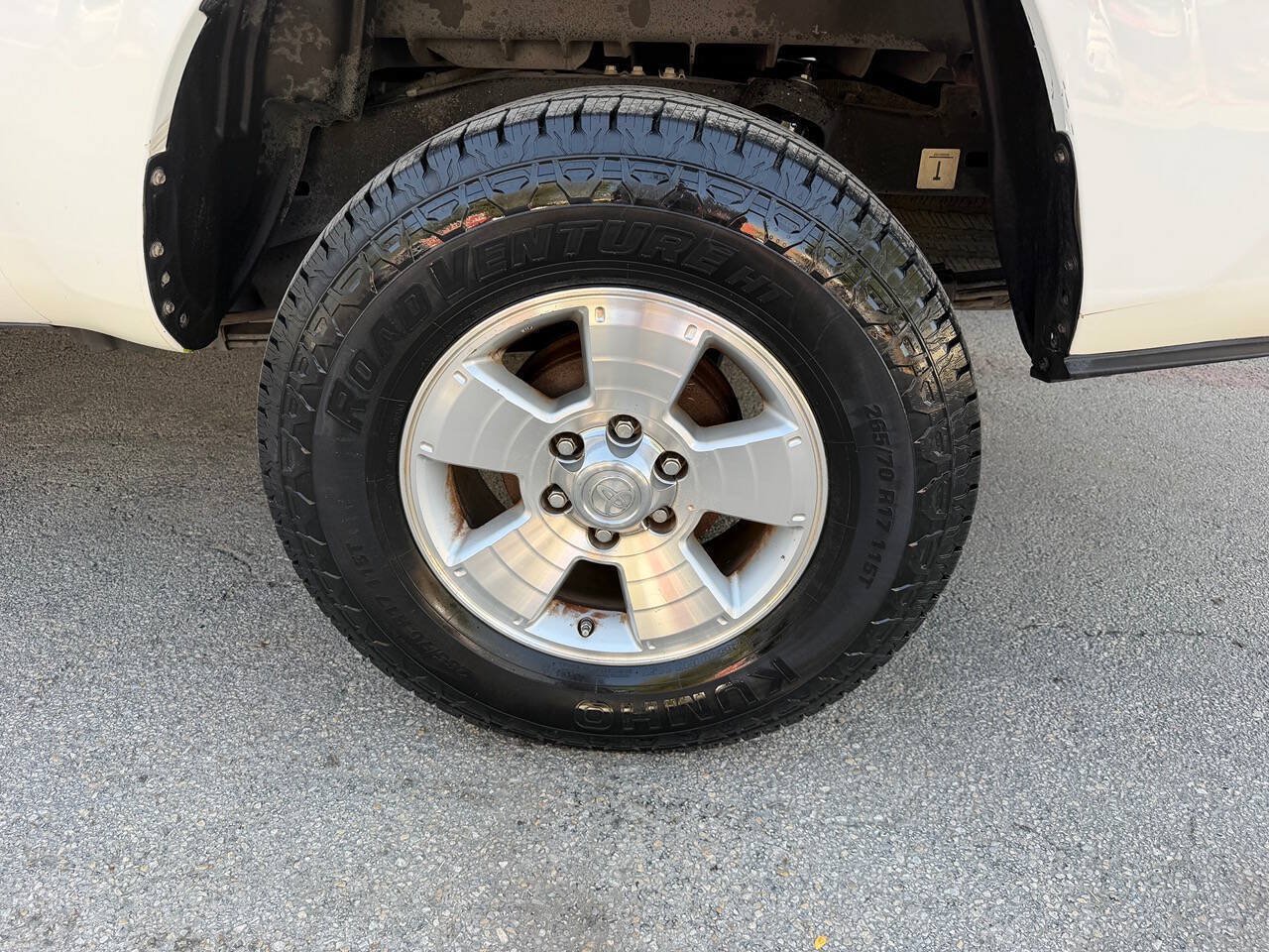 Used 2020 Toyota Tacoma SR RWD image 30