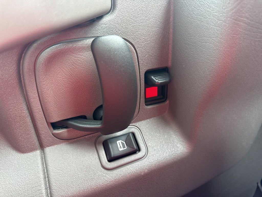 Used 2025 Chevrolet Express 3500 LT w/ LT Preferred Equipment Group image 6