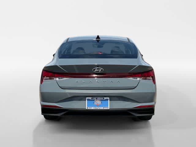 Certified 2022 Hyundai Elantra SEL FWD image 4