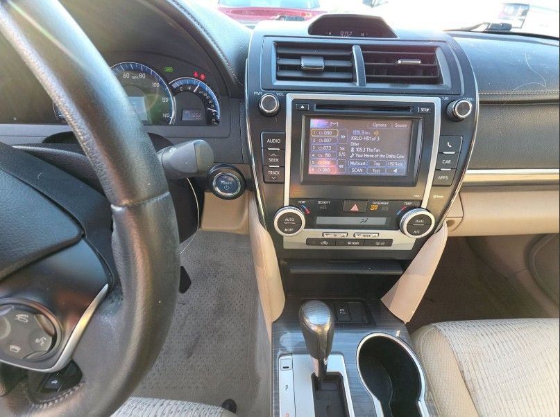 Used 2012 Toyota Camry XLE w/ Convenience Pkg image 29