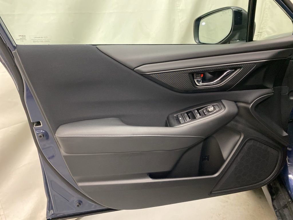 Used 2025 Subaru Outback Premium w/ Popular Package #1A image 10