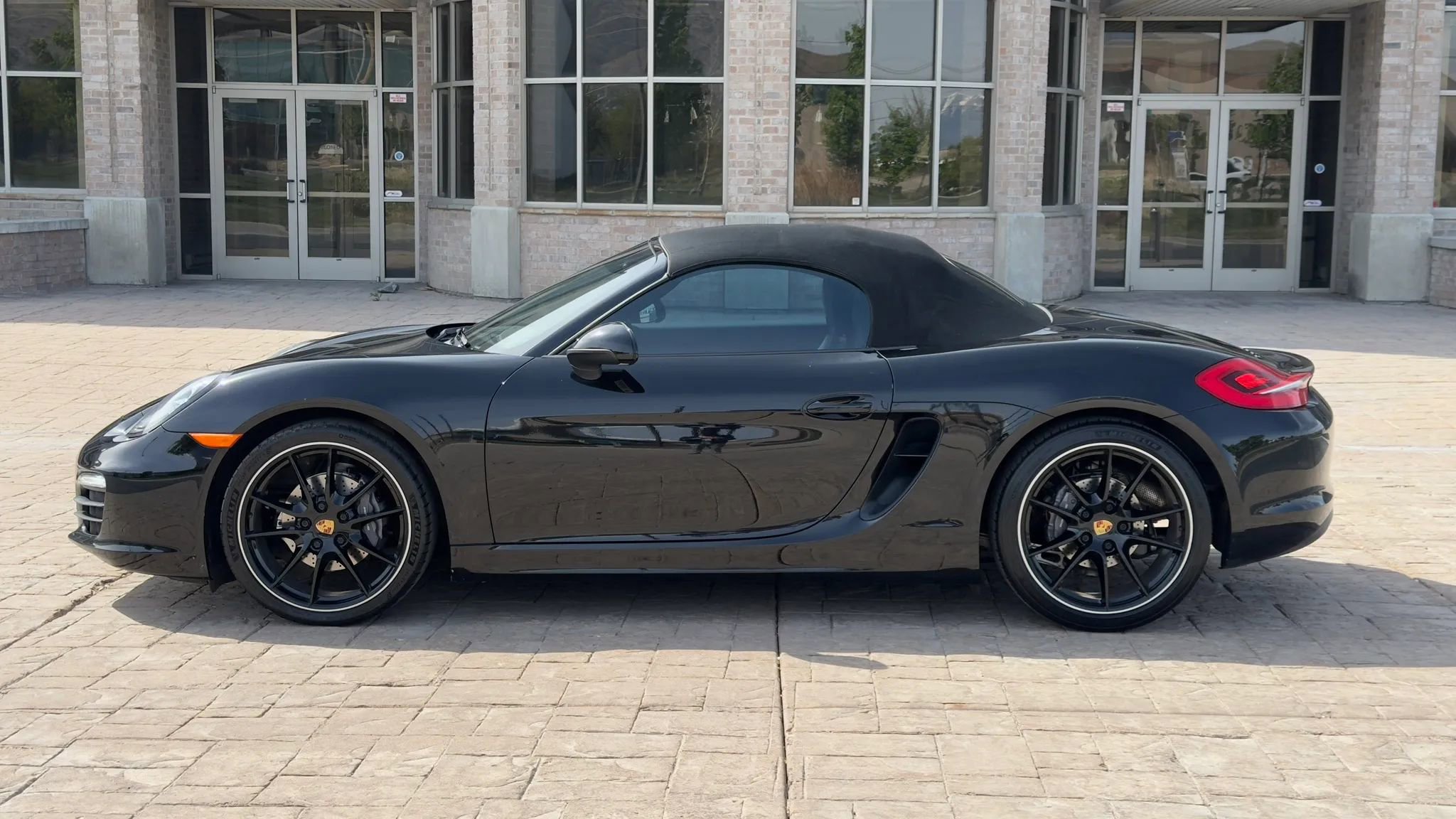 Used 2015 Porsche Boxster image 14