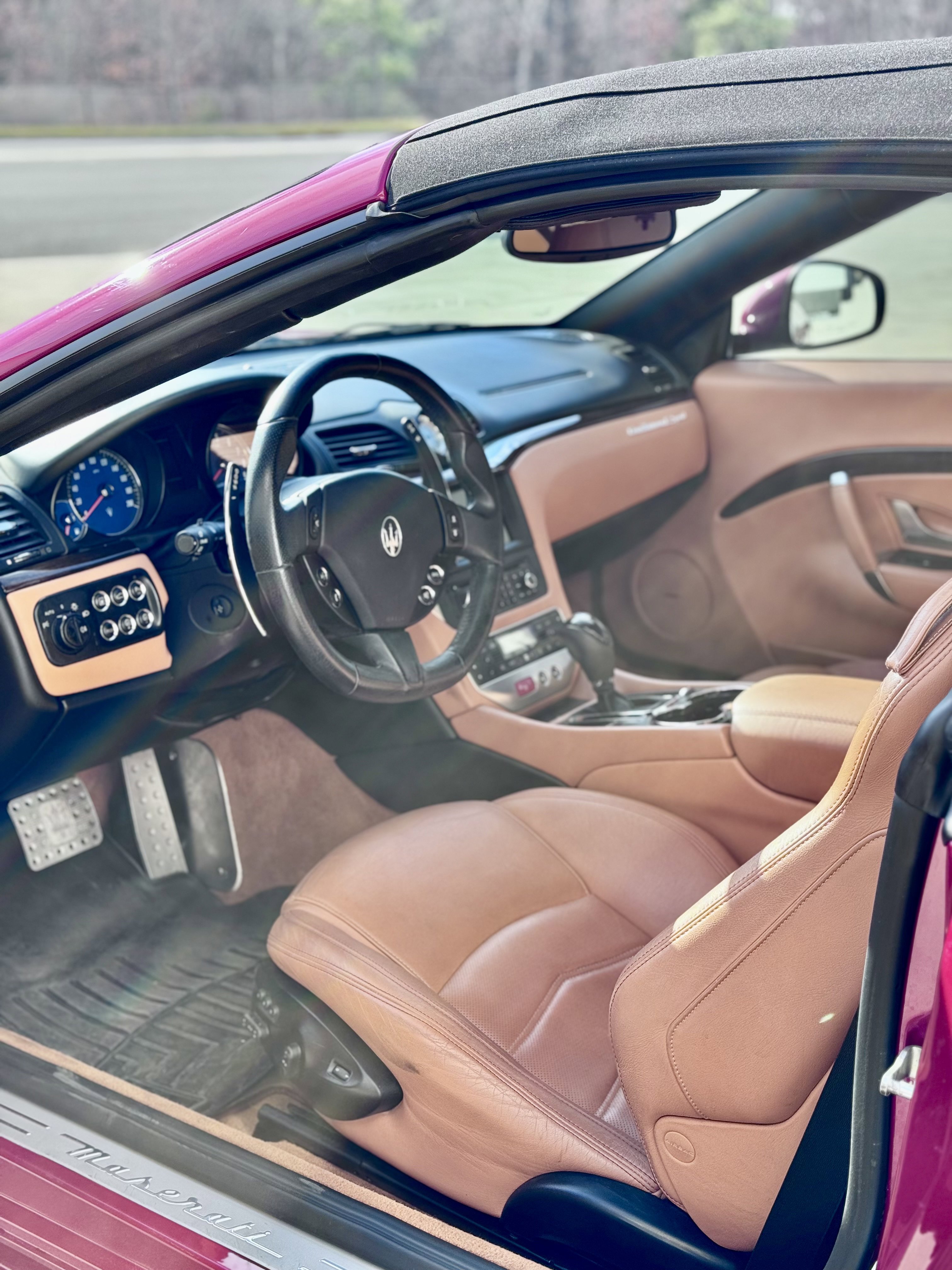 Used 2015 Maserati GranTurismo Sport image 28