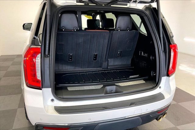 Used 2023 GMC Yukon Denali Ultimate AWD/4WD image 27