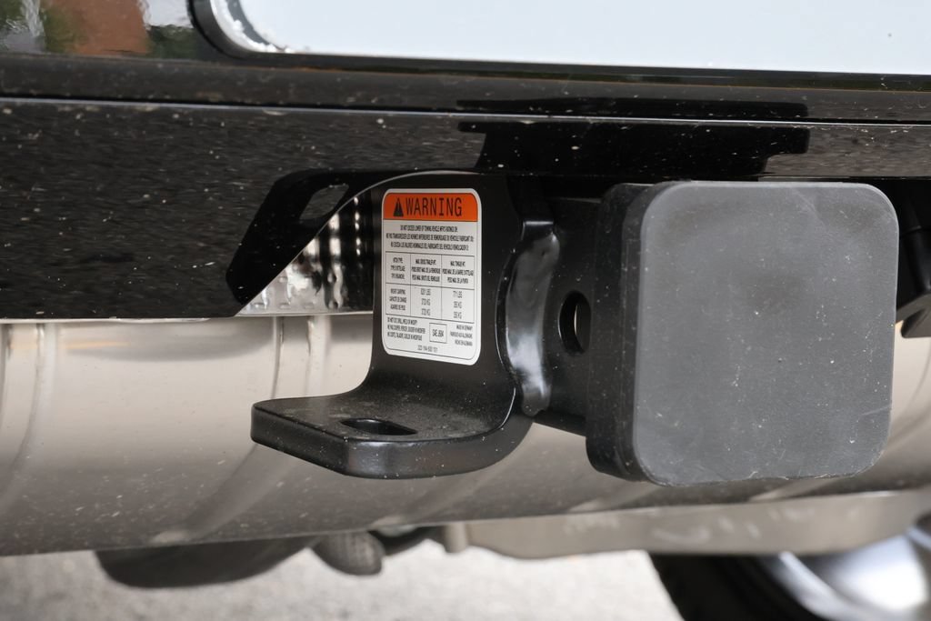 New 2026 Land Rover Defender 110 X-Dynamic SE AWD/4WD image 8
