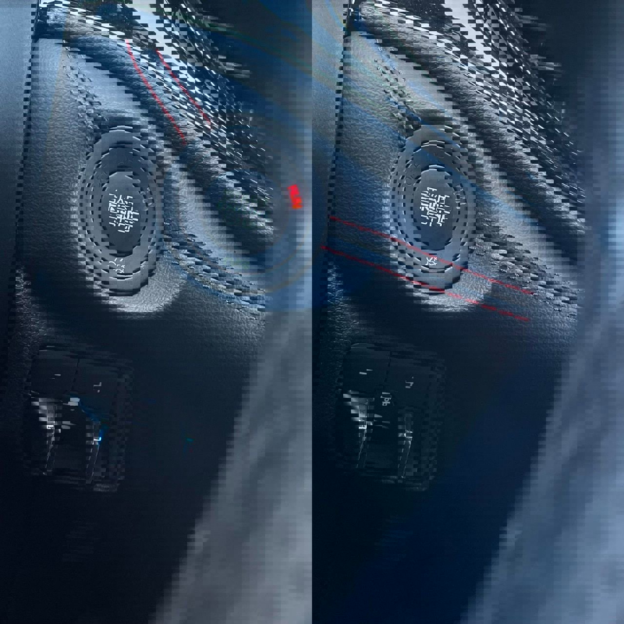 Used 2017 Volvo XC90 T6 Momentum w/ Vision Package image 17