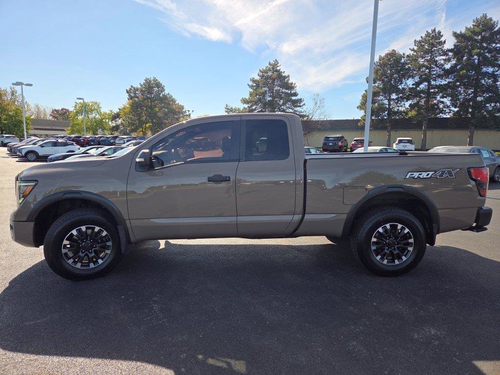 Used 2020 Nissan Titan PRO-4X w/ Pro-4x Convenience Package AWD/4WD image 23