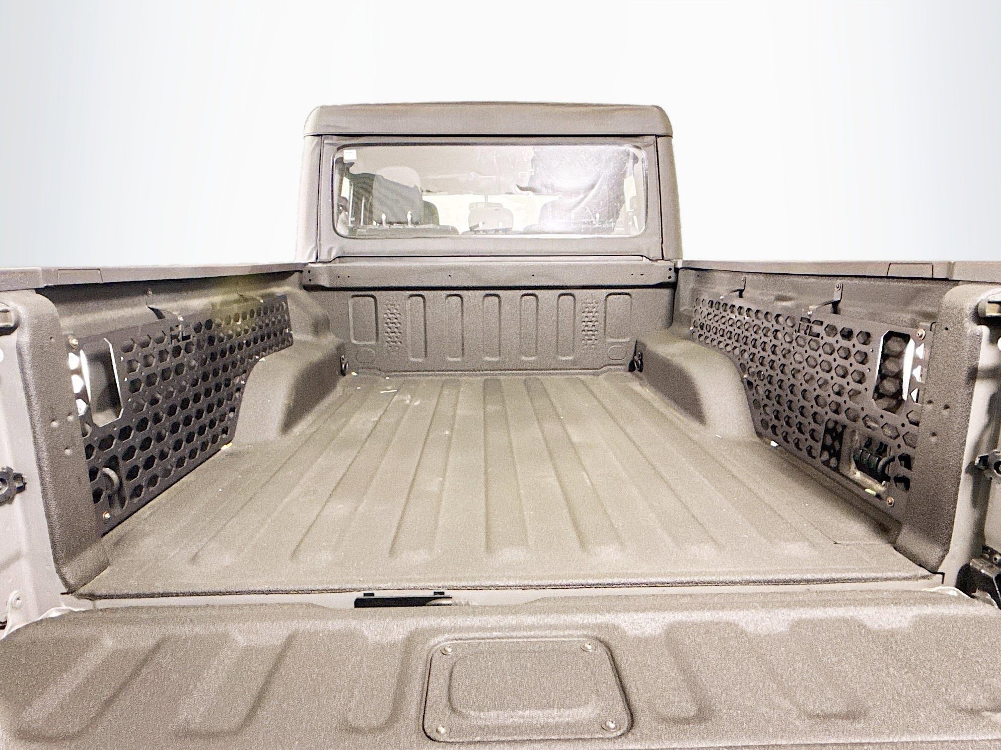 Used 2021 Jeep Gladiator Sport image 35