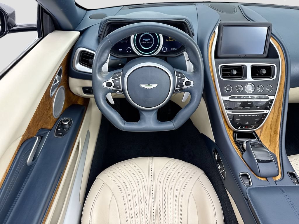 Used 2023 Aston Martin DB11 Volante RWD image 18