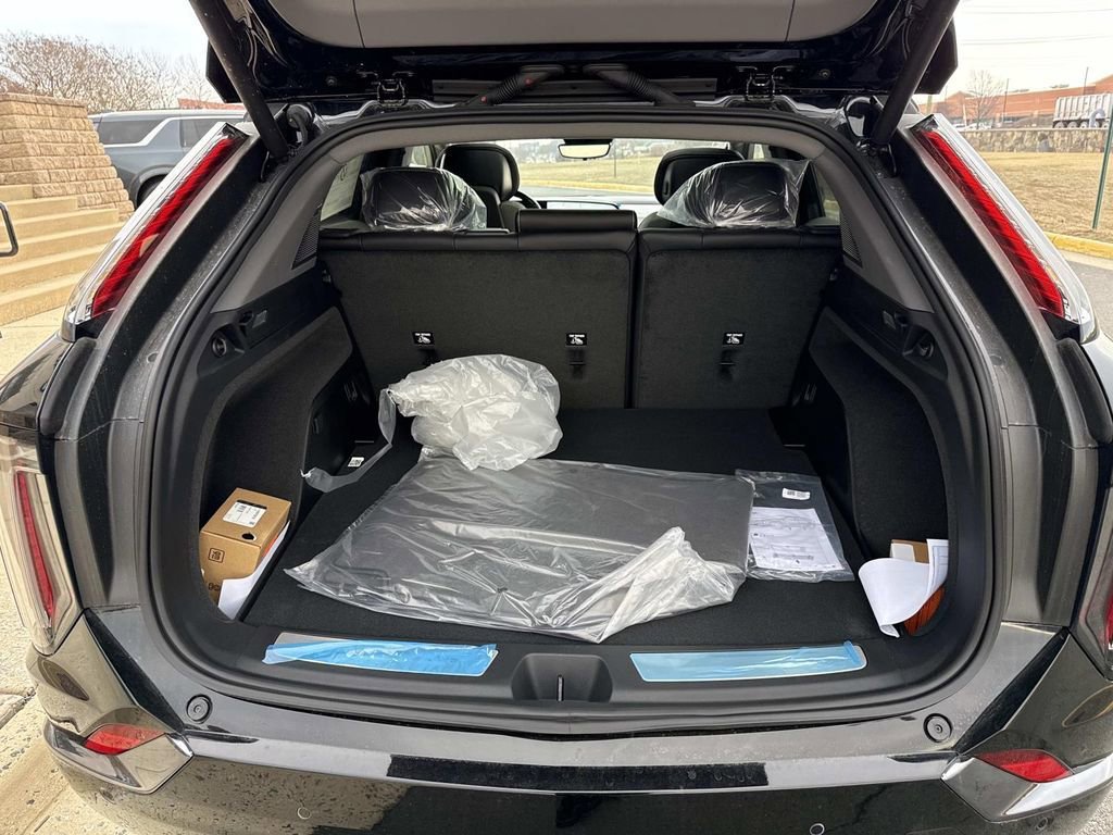 New 2026 Cadillac Optiq Sport 1 AWD/4WD image 12