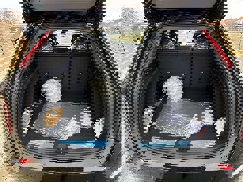 New 2026 Cadillac Optiq Sport 1 image 12