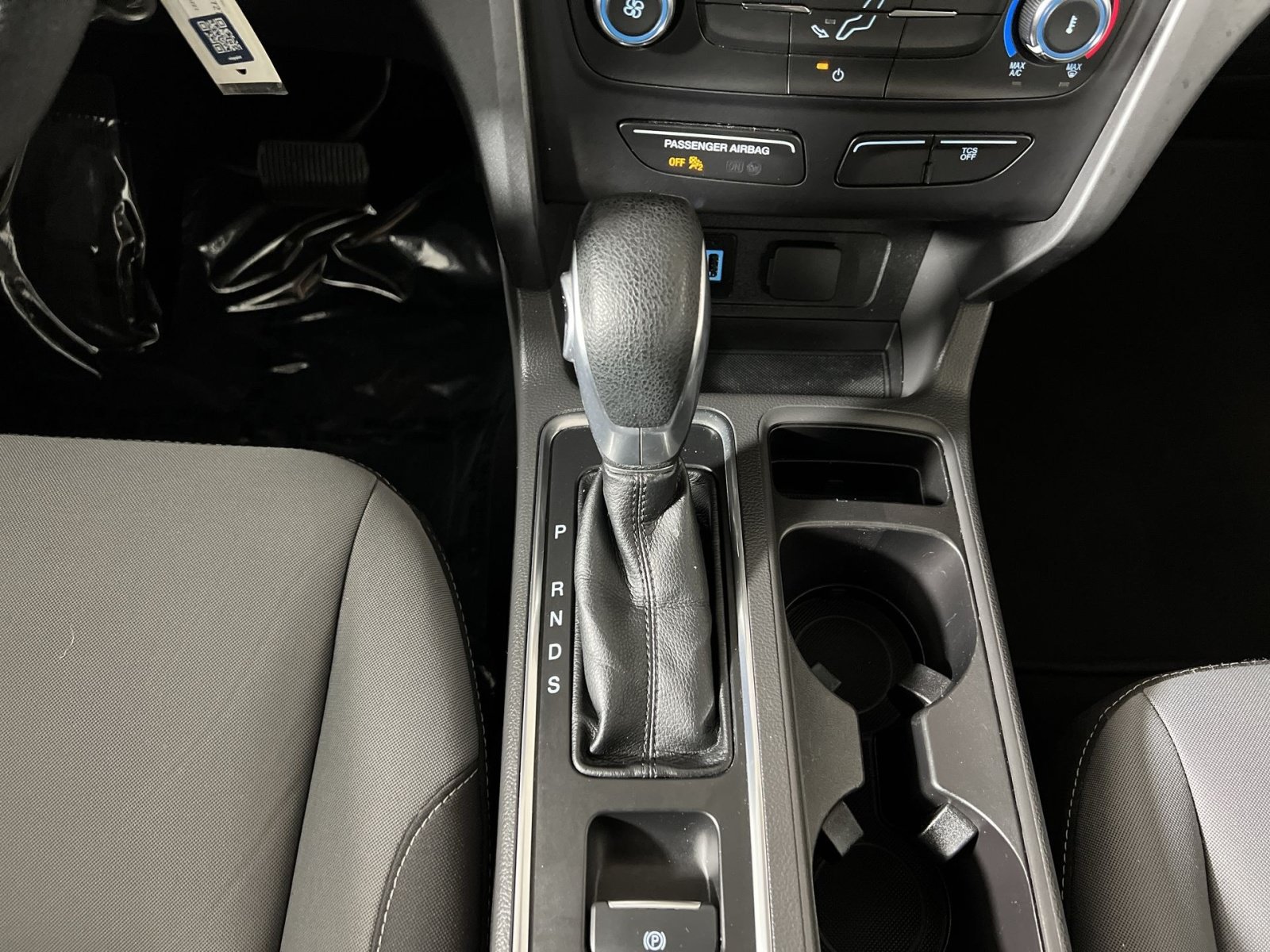 Used 2017 Ford Escape S FWD image 21