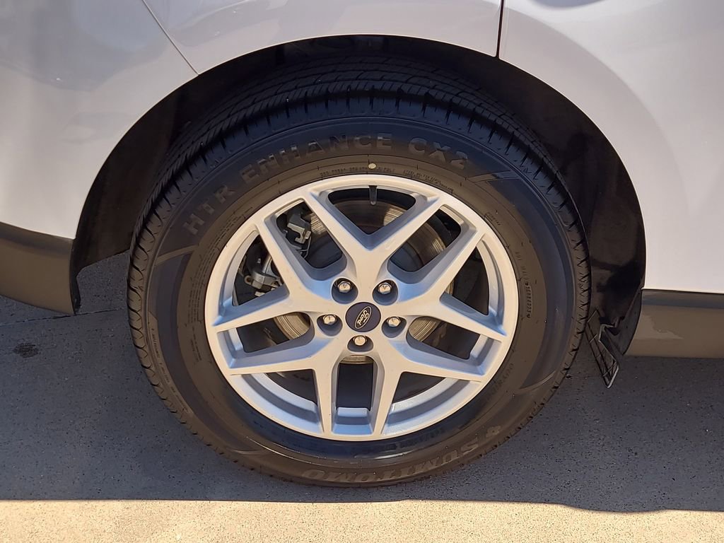 Used 2021 Ford Edge SEL w/ Convenience Package image 6