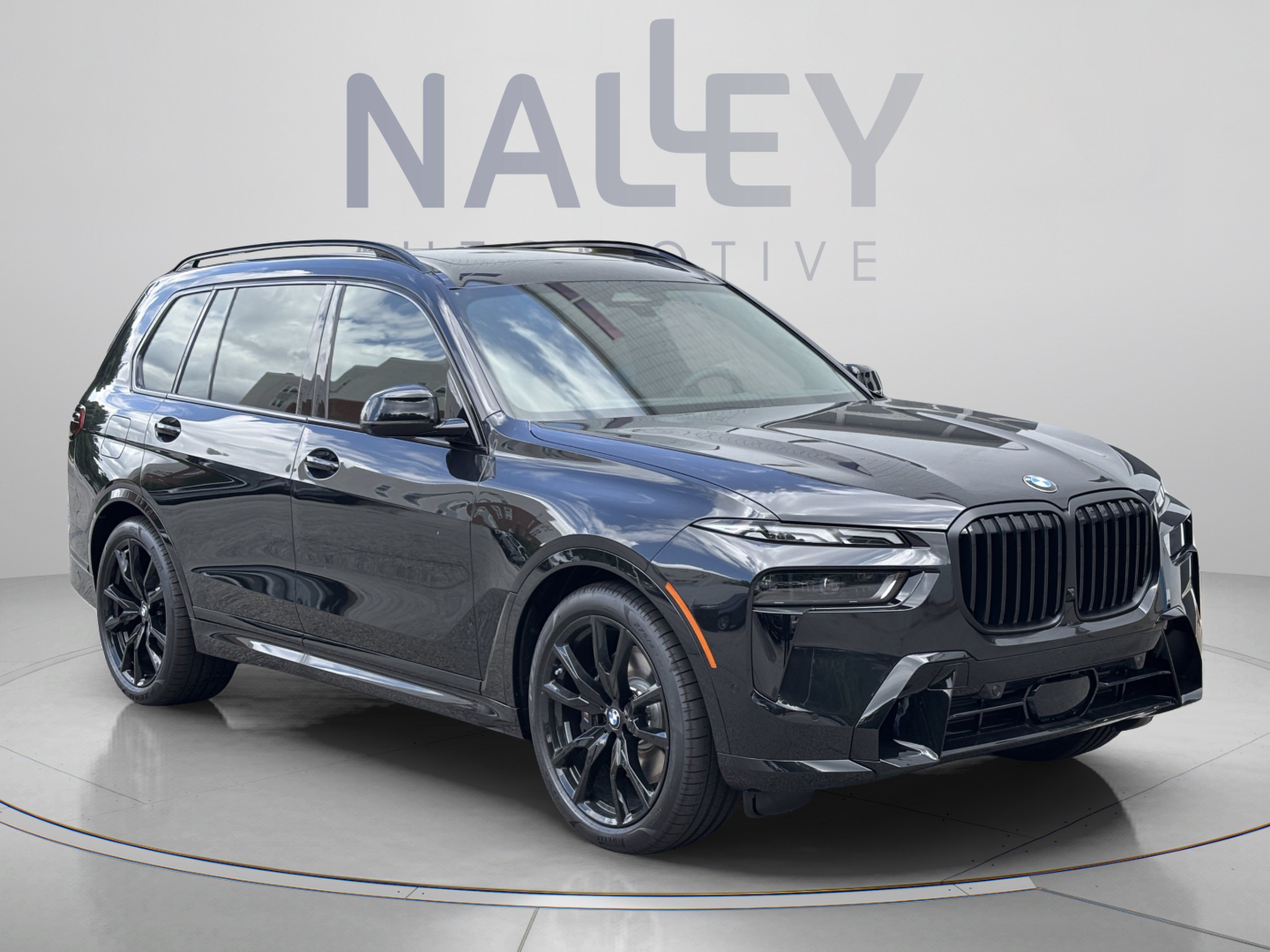 Used 2027 BMW X7 xDrive40i w/ M Sport Package AWD/4WD image 5