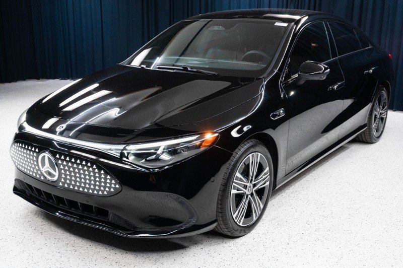 New 2027 Mercedes-Benz CLA 250+ image 1