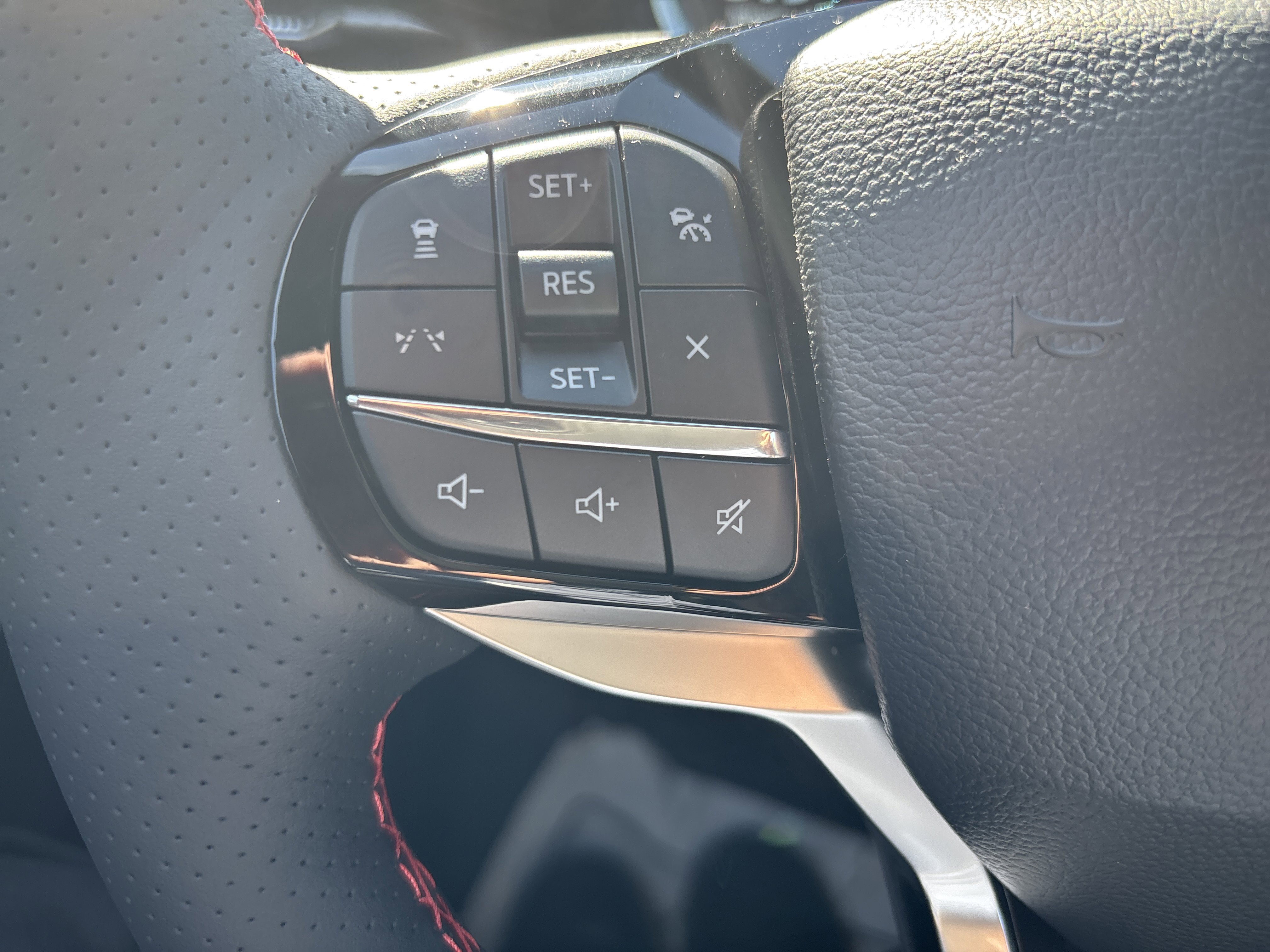 New 2025 Ford Explorer ST-Line image 19