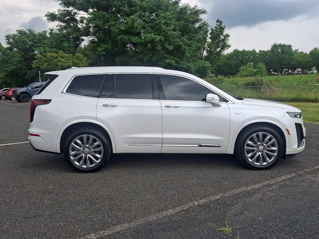 Used 2024 Cadillac XT6 Premium Luxury AWD/4WD image 10