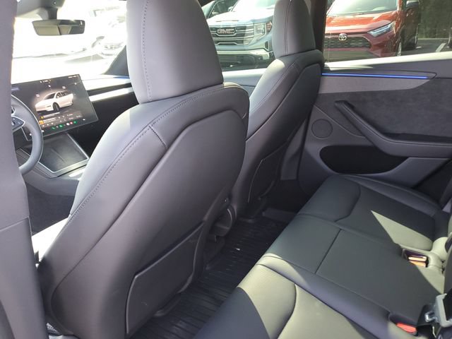 Used 2026 Tesla Model Y AWD image 13