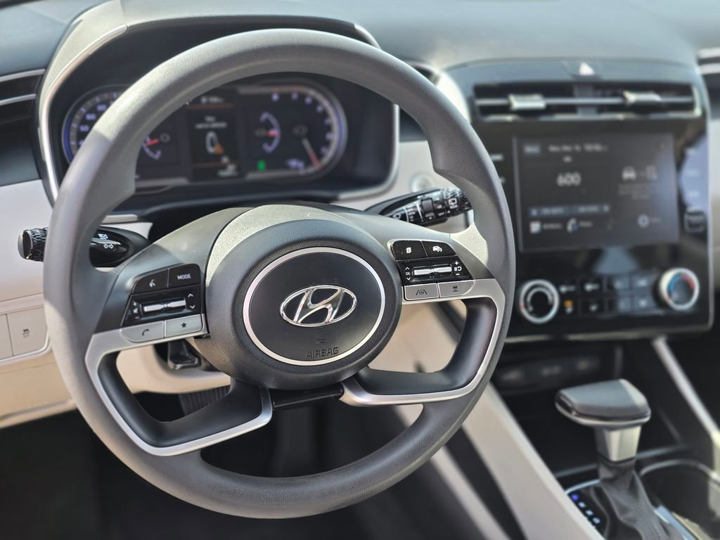 Used 2022 Hyundai Tucson SEL w/ Cargo Package AWD/4WD image 19