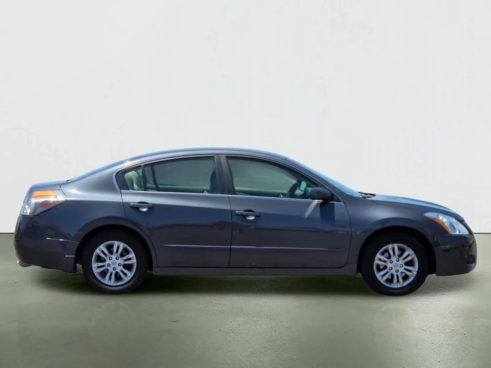 Used 2012 Nissan Altima 2.5 S w/ Convenience Pkg FWD image 7