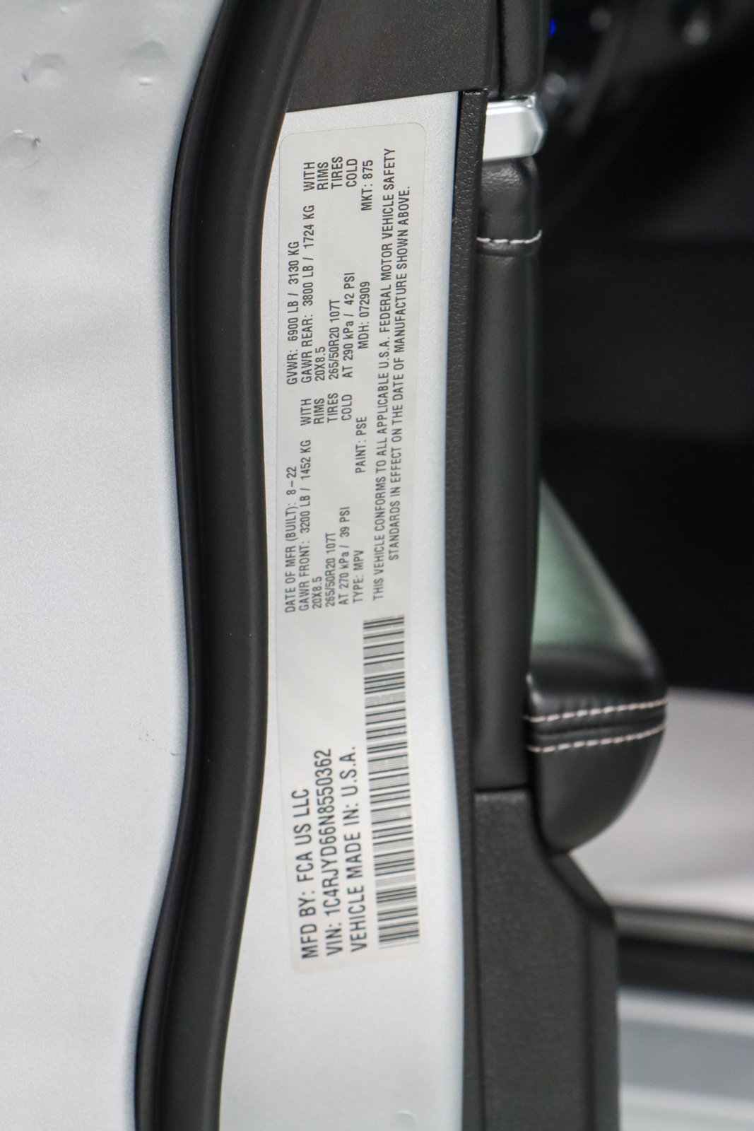 Used 2022 Jeep Grand Cherokee Overland w/ Advanced Protech Group III image 34