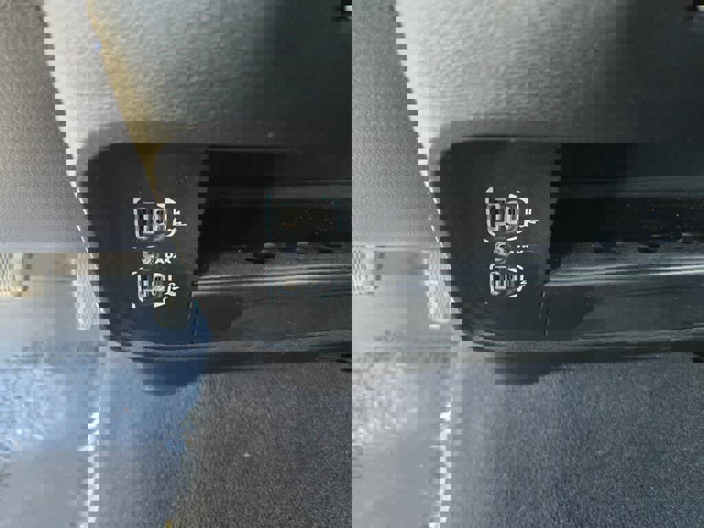 Used 2024 RAM 2500 Big Horn image 16