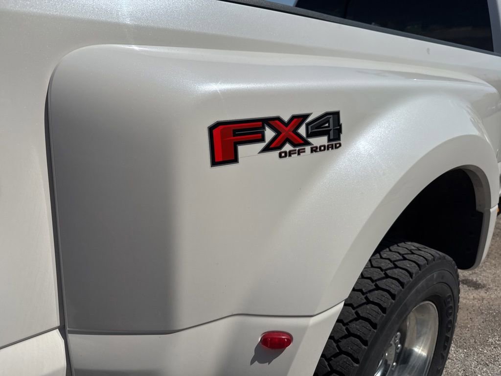Used 2017 Ford F450 Platinum w/ Platinum Ultimate Package AWD/4WD image 9