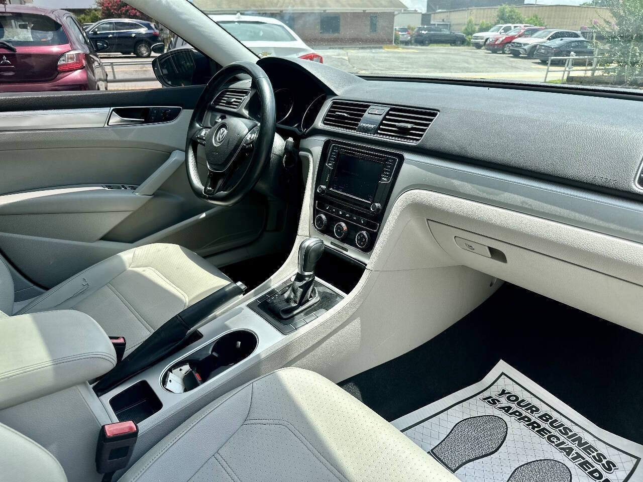 Used 2019 Volkswagen Passat 2.0T Wolfsburg FWD image 20