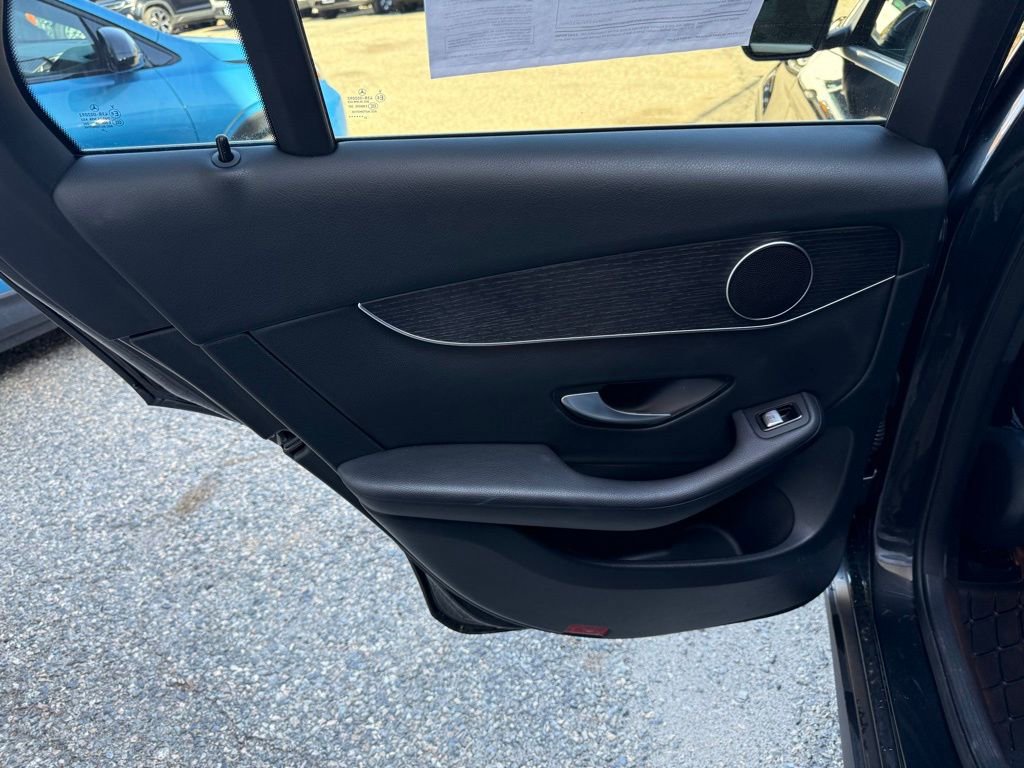 Used 2022 Mercedes-Benz GLC 300 4MATIC image 15