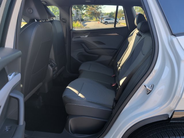 Used 2026 Volkswagen Tiguan SE R-Line AWD/4WD image 22