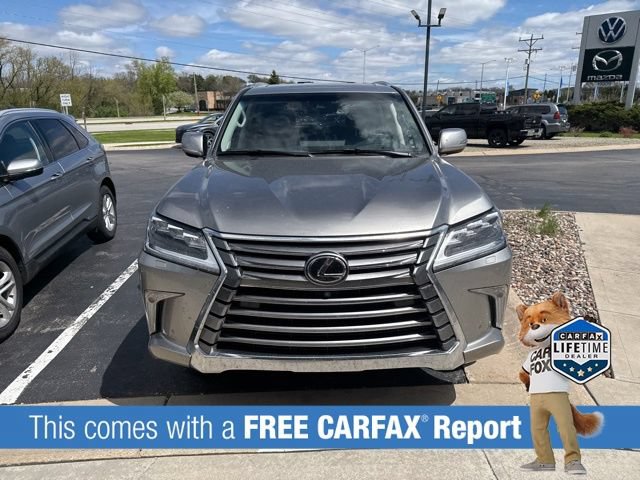 Used 2021 Lexus LX 570 4WD w/ Luxury Package image 4
