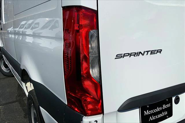 Used 2024 Mercedes-Benz Sprinter 2500 image 53