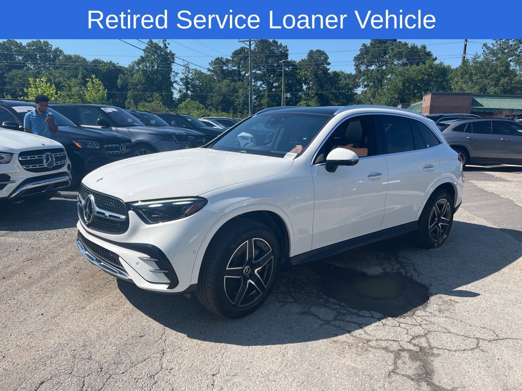 Used 2026 Mercedes-Benz GLC 300 4MATIC image 2