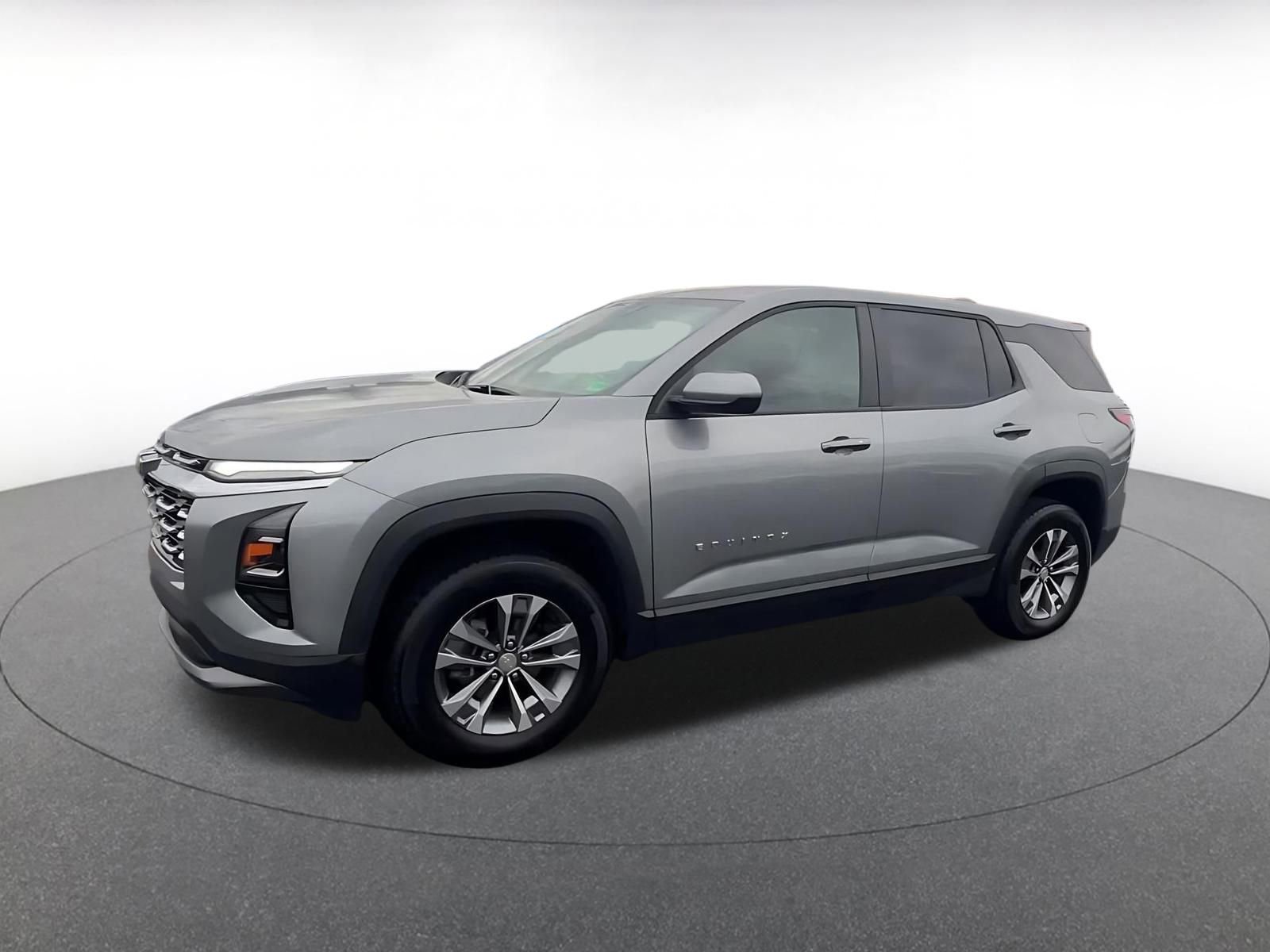 Used 2025 Chevrolet Equinox LT image 8