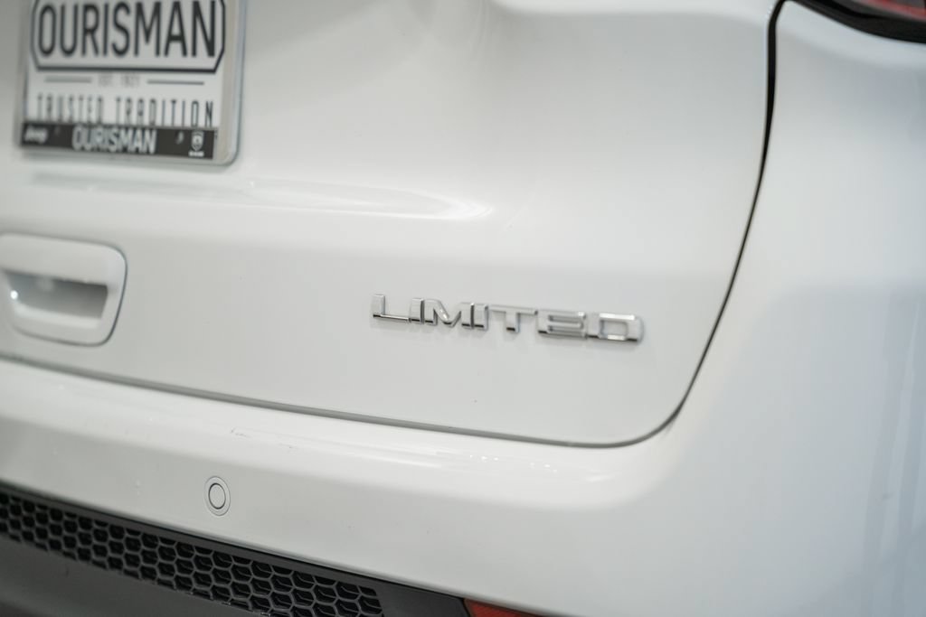 Certified 2025 Jeep Compass Limited AWD/4WD image 8