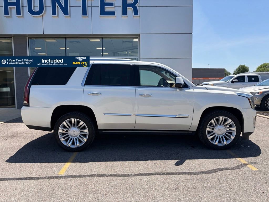 Used 2015 Cadillac Escalade Platinum AWD/4WD image 13