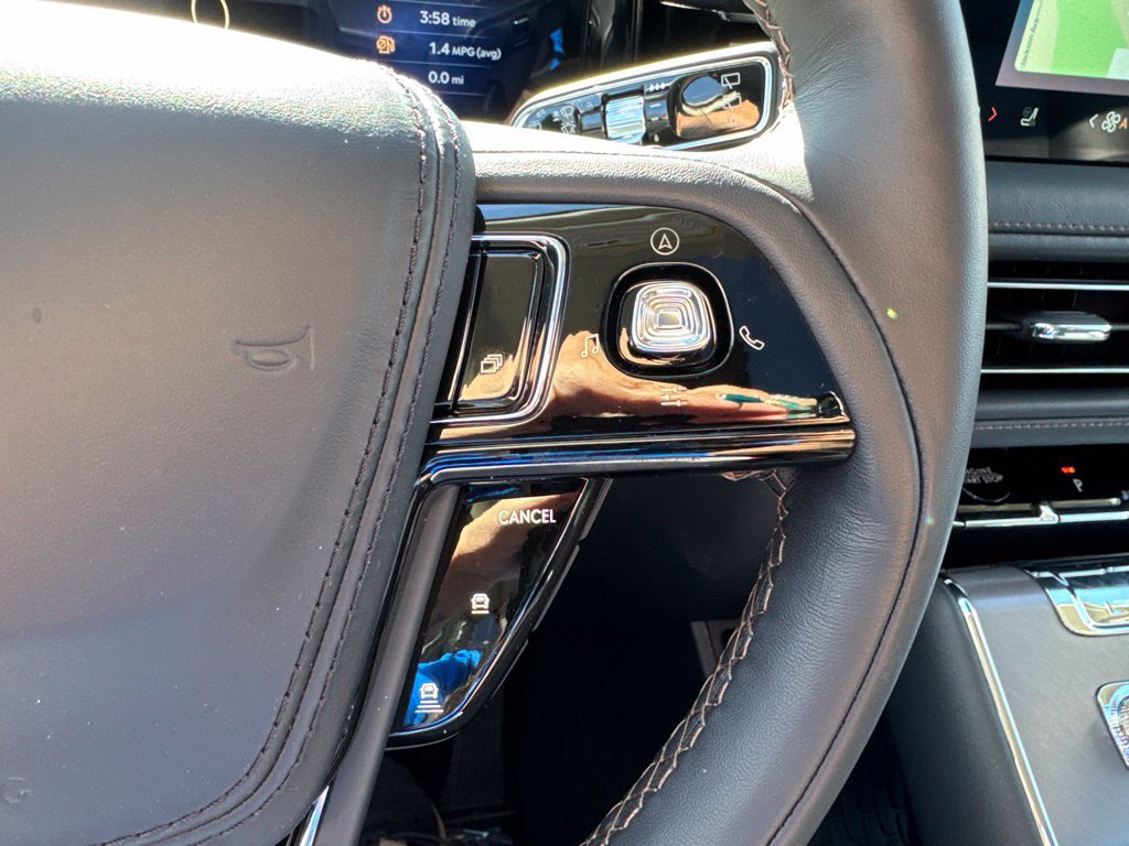 New 2027 Lincoln Aviator AWD image 9